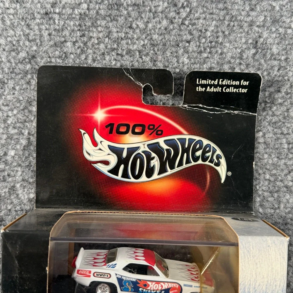 Hot Wheels 100% hot